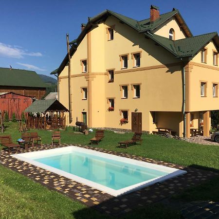 Гірська Палітра Szlavszke Kültér fotó